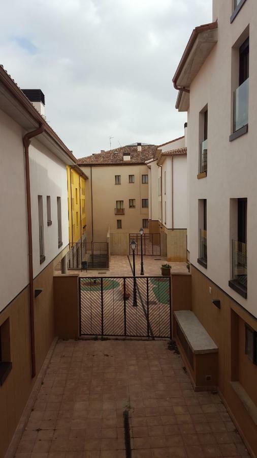 Apartamentos Logrono Centro ภายนอก รูปภาพ