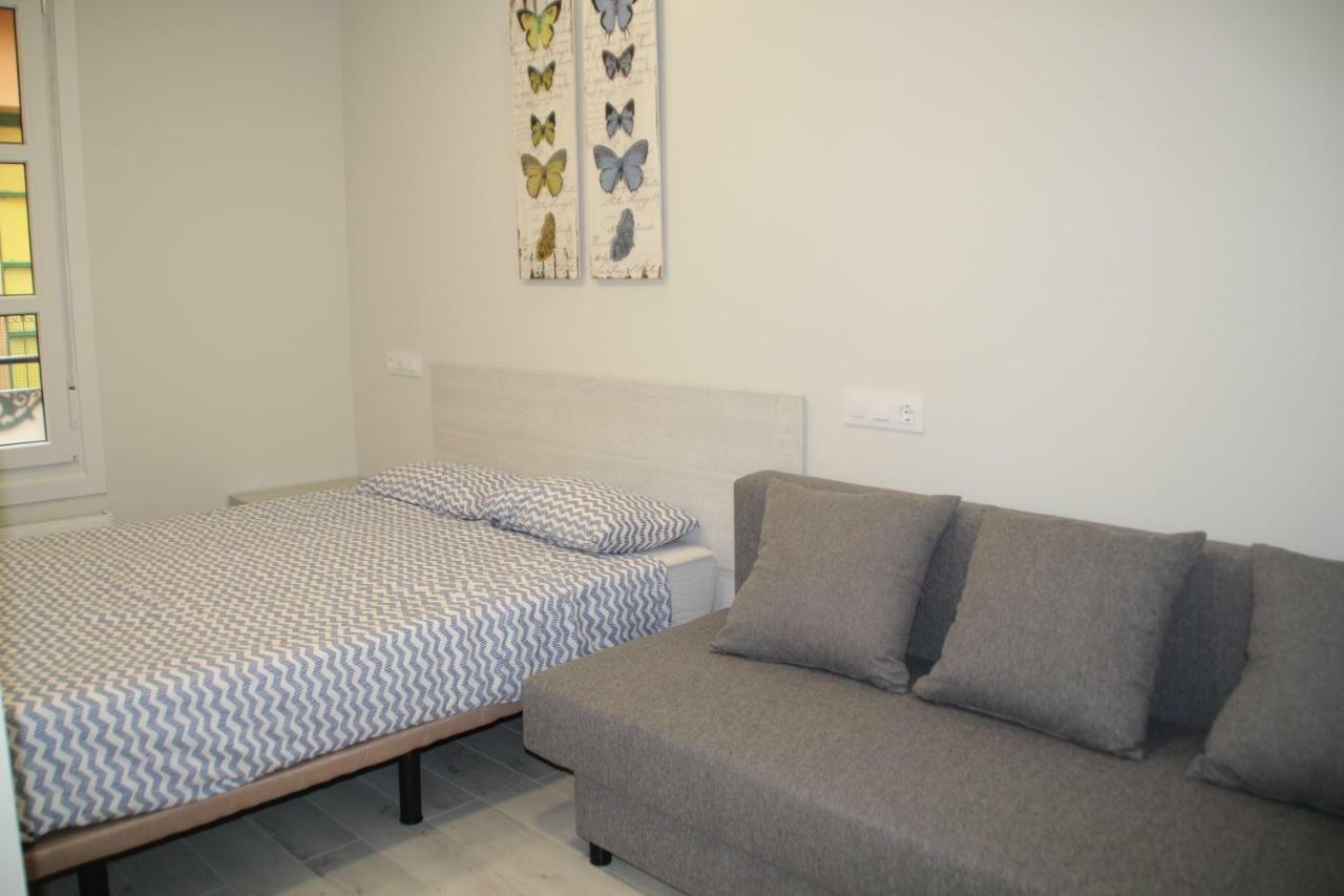 Apartamentos Logrono Centro ภายนอก รูปภาพ