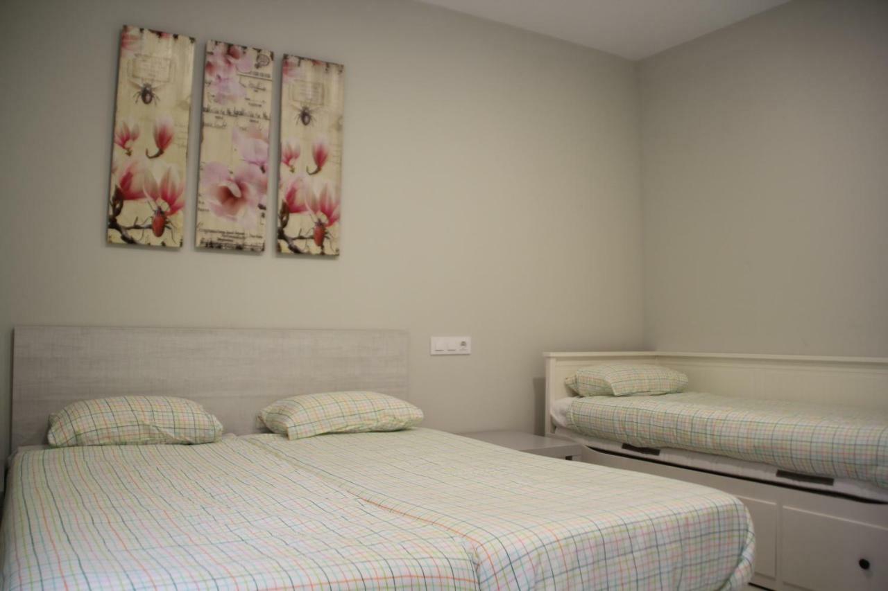 Apartamentos Logrono Centro ภายนอก รูปภาพ