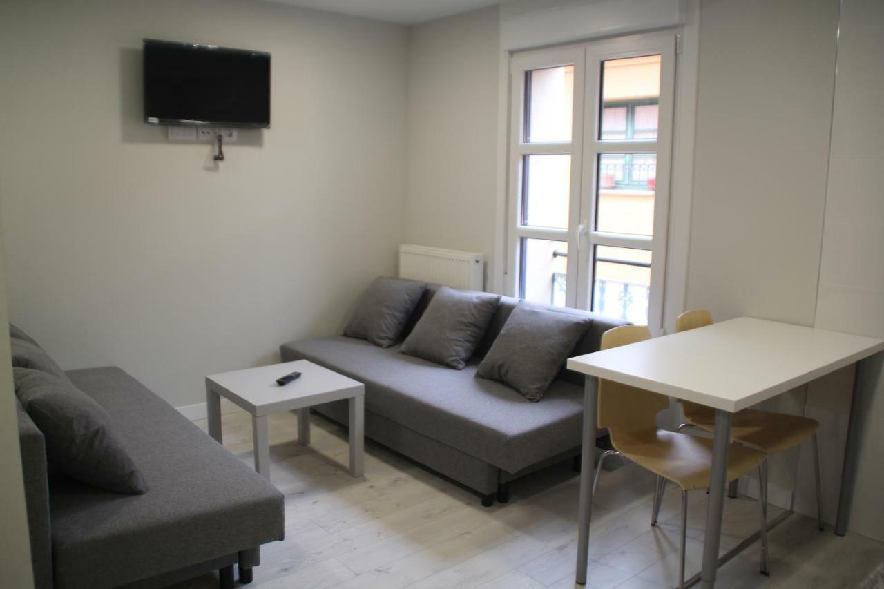 Apartamentos Logrono Centro ภายนอก รูปภาพ