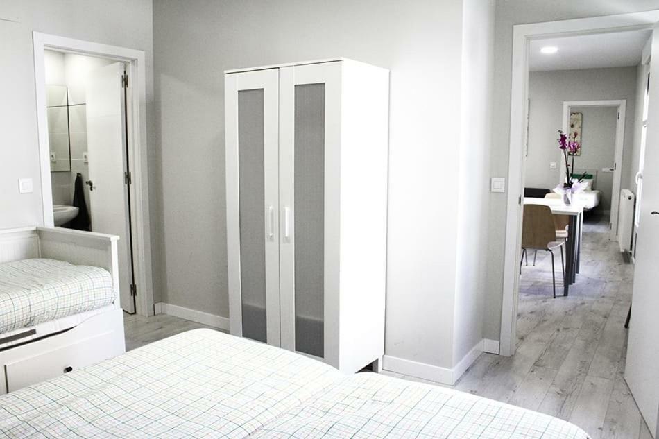 Apartamentos Logrono Centro ภายนอก รูปภาพ